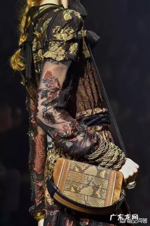 LV的包应该怎么保养?