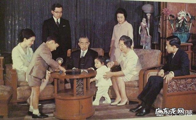 日本皇室年收入4亿,为何会赶走所有公主?