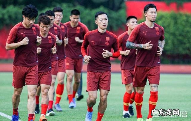 国足征战叙利亚大名单出炉,两名年轻小将入选,如何看待此次人员变化?