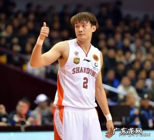 8月6日中国男篮官方宣布吴前、陈林坚、胡金秋离队,任骏飞归队,你怎么看?