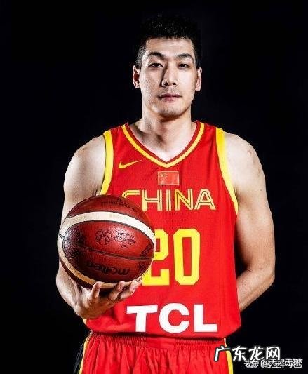 8月6日中国男篮官方宣布吴前、陈林坚、胡金秋离队,任骏飞归队,你怎么看?