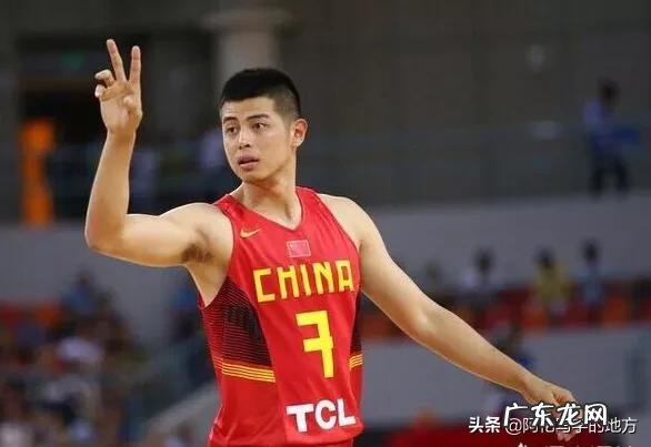 8月6日中国男篮官方宣布吴前、陈林坚、胡金秋离队,任骏飞归队,你怎么看?