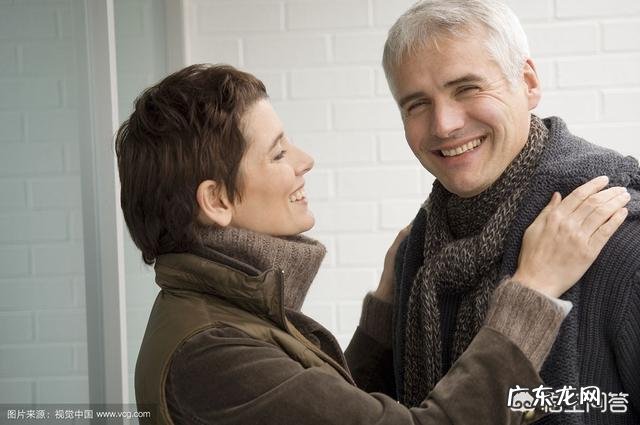 当今社会,男女婚配年龄越来越大,对此怎么看?