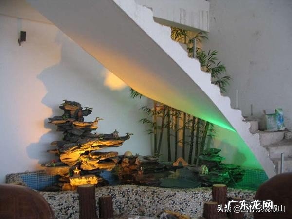 客厅假山摆放风水知识 家里客厅放置流水风水