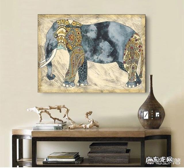 玄关装饰画挂什么最好?