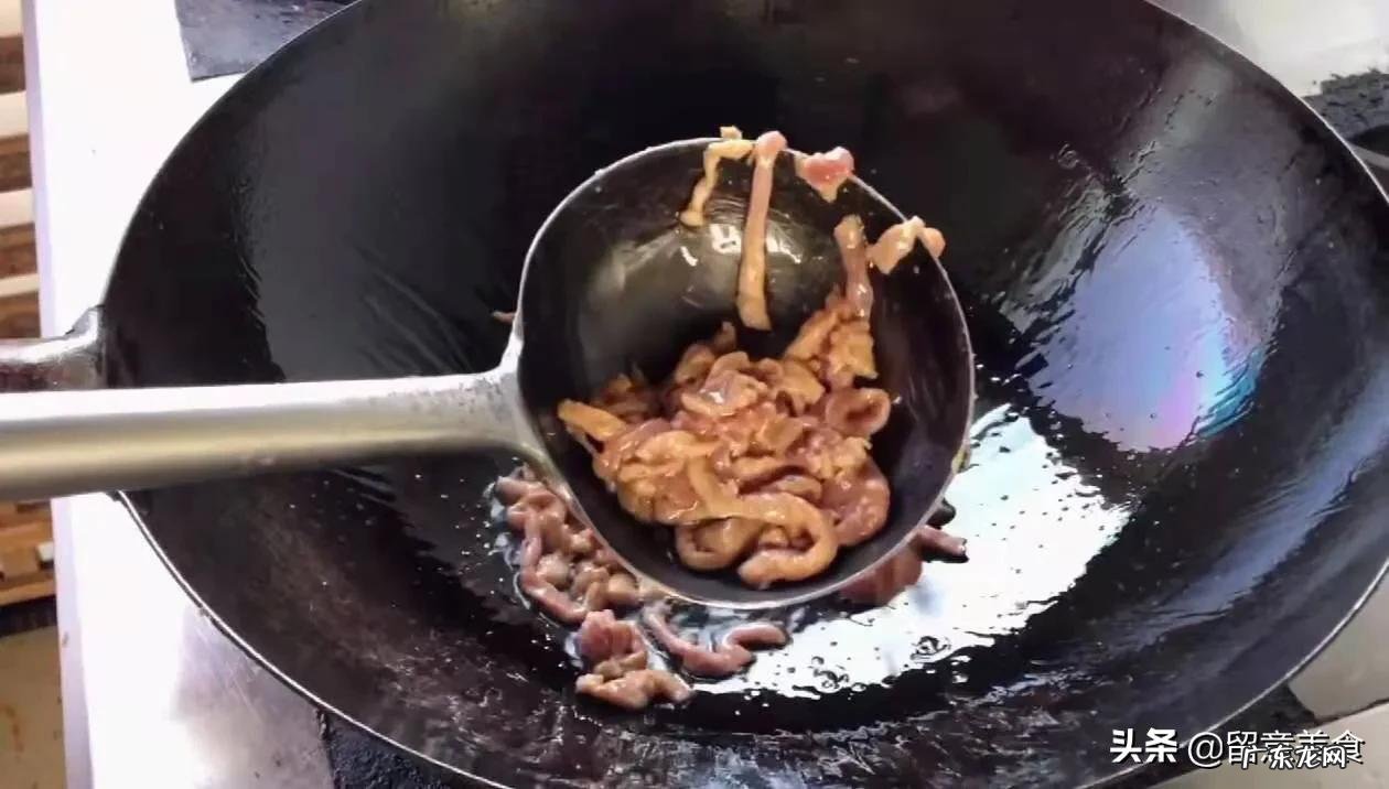 厨师长教你鱼香肉丝的家常做法步骤详细酸甜微辣下酒又下饭 鱼香肉丝的做法步骤