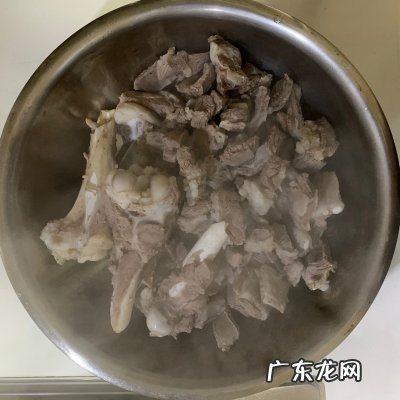 这么做清炖萝卜羊肉汤营养又下饭邻居都能闻到香 萝卜羊肉汤的做法大全