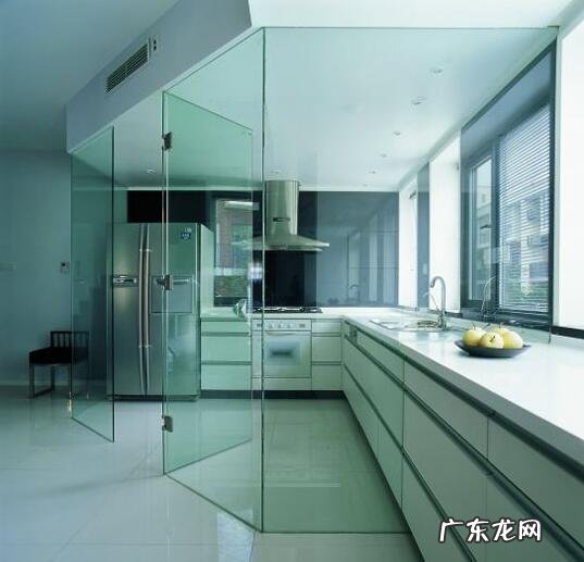 你知道吗 家里卧室玻璃突然裂了风水