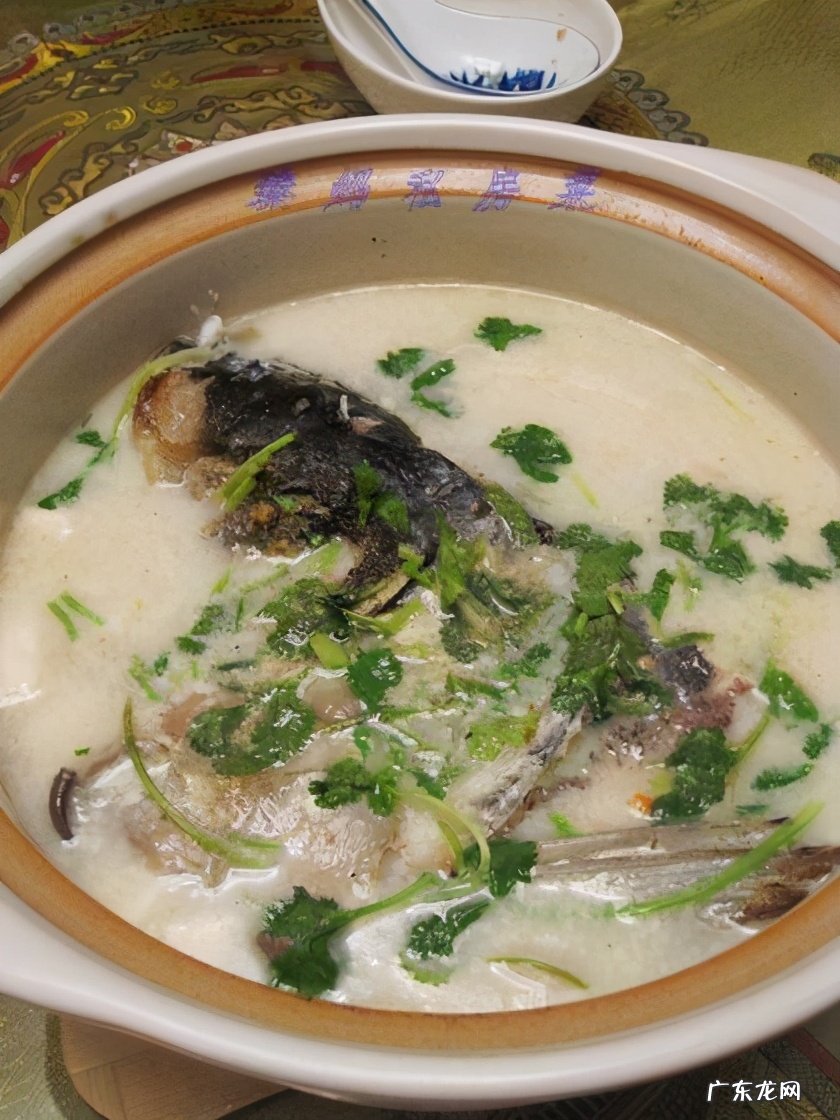 鱼头的种特色美味做法鲜香下饭美味多汁吃一口就停不下来 鱼头的做法和步骤