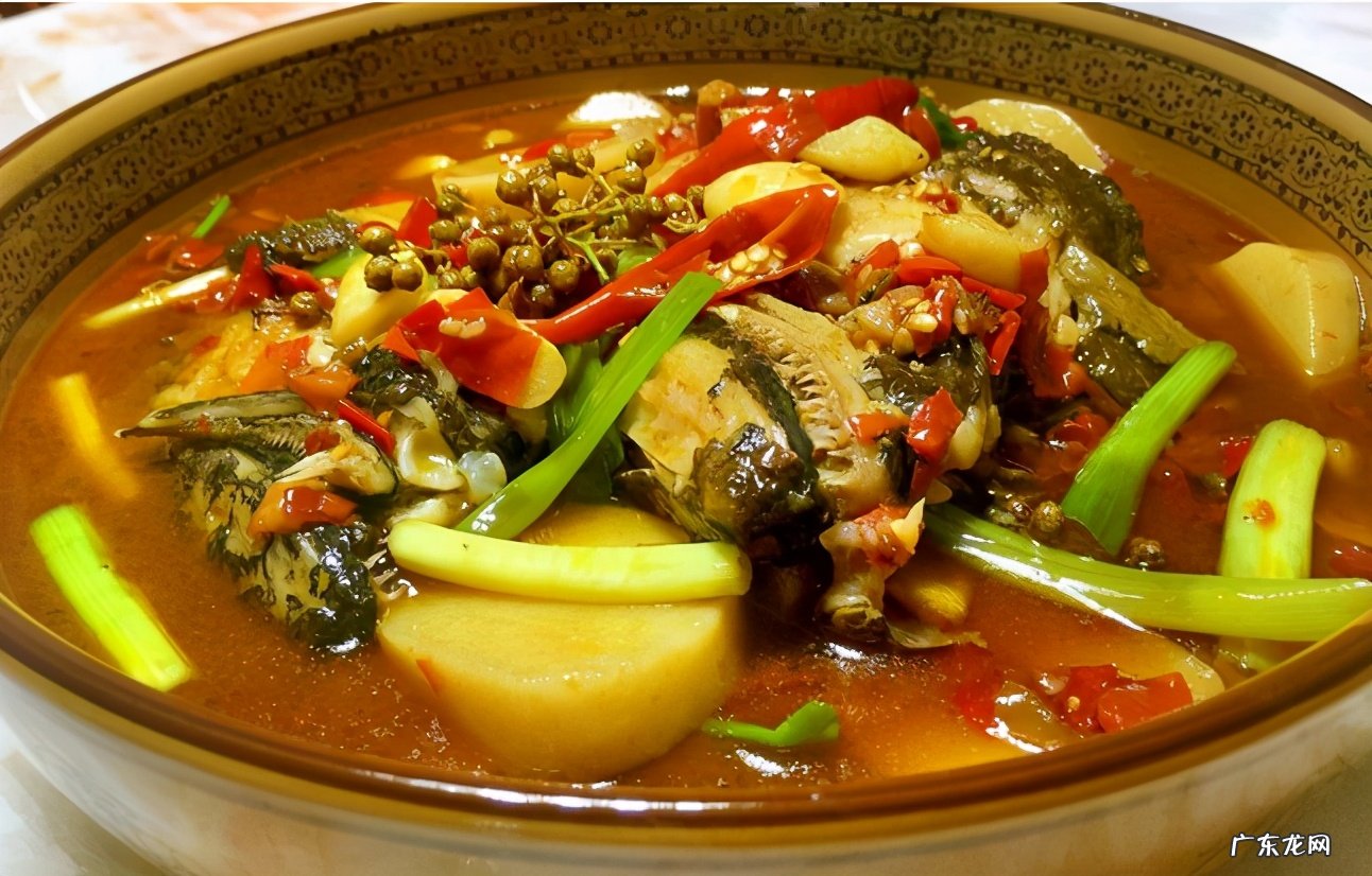鱼头的种特色美味做法鲜香下饭美味多汁吃一口就停不下来 鱼头的做法和步骤