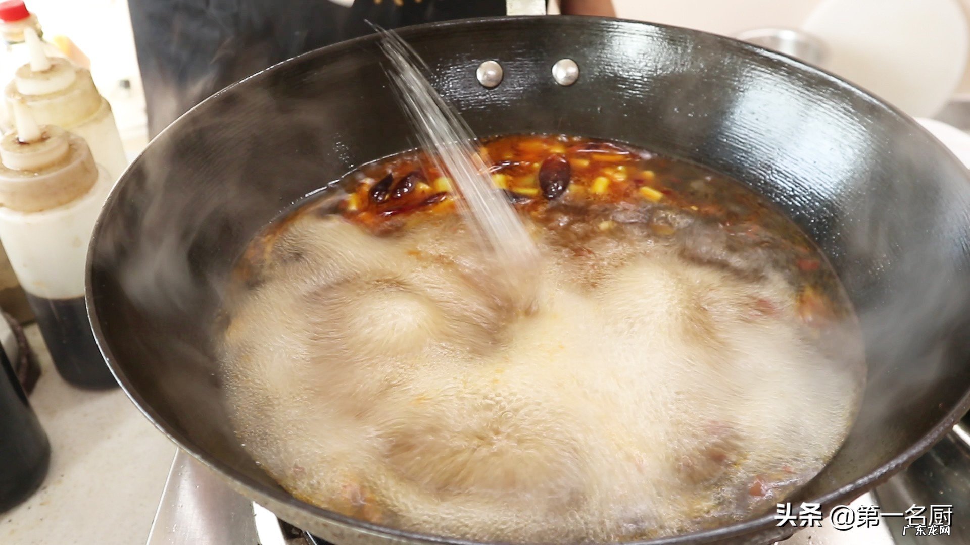 水煮肉片怎样做才好吃大厨详细讲解小技巧不等看完就饿了 水煮肉片的家常做法步骤