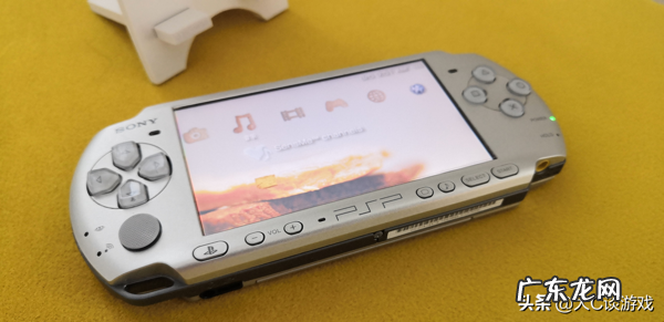 psp3000后面是干嘛的 psp3000