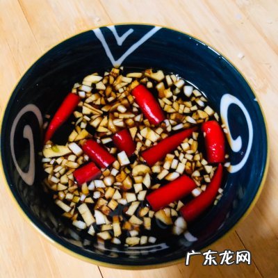 一分钟教会你红烧茄子这样做隔壁小孩都馋哭了 红烧茄子最简单的做法步骤