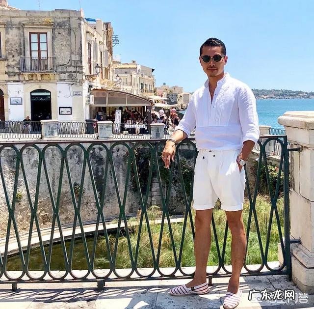 白色裤子搭配什么鞋子好呢?