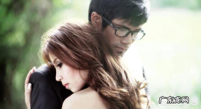 为什么两个相爱的人不能在一起,而和自己过一辈子的,却只是那个将就的人?