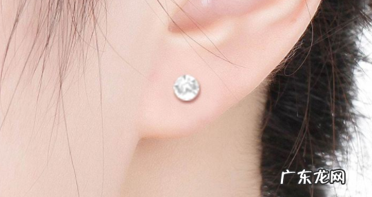 怎么判断耳洞长好了 怎么判断耳洞长好了后,耳洞口黑黑是为什么
