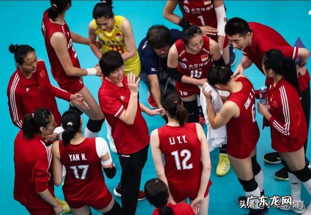 中国女排豪取五连胜,如何评价本届世界杯中国女排的表现?