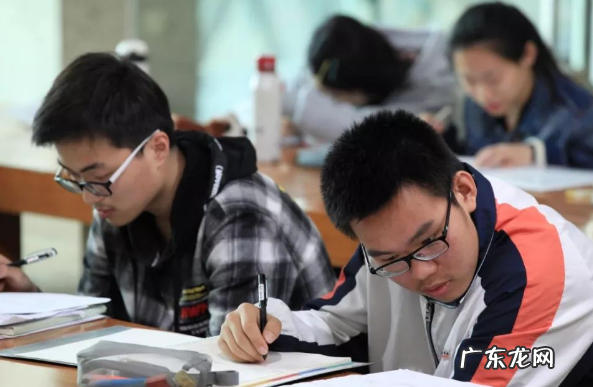 广东一地区中考数学平均36分,老师可能教了个寂寞,学生有苦难言 广东中考数学多少分钟