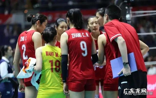 中国女排世界杯大战巴西32胜,为什么赢得这么难?您如何评价?