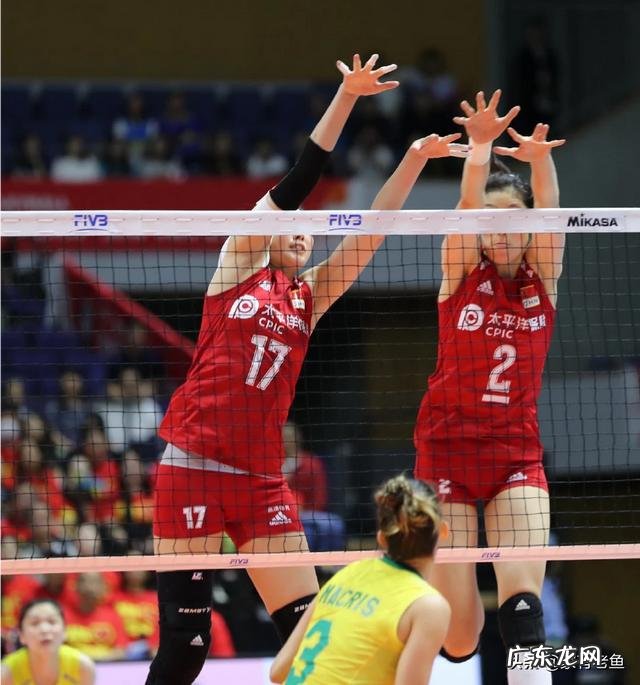 中国女排世界杯大战巴西32胜，为什么赢得这么难？您如何评价？