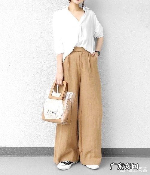 一双帆布鞋如何搭配出时尚的感觉?