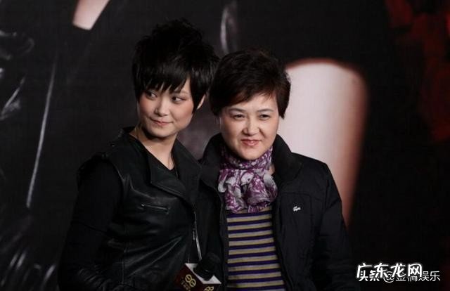 低调了年李宇春家庭背景曝光爸妈的身份让人不敢相信 李宇春个人资料简介及图片