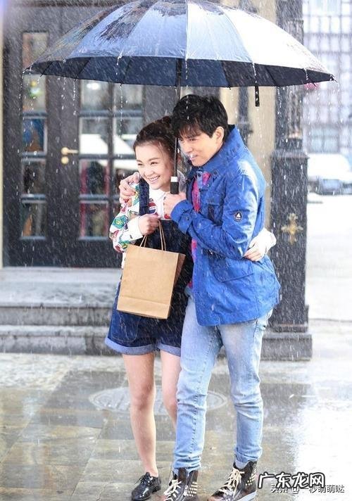 和一个陌生女孩打电话该聊些什么?