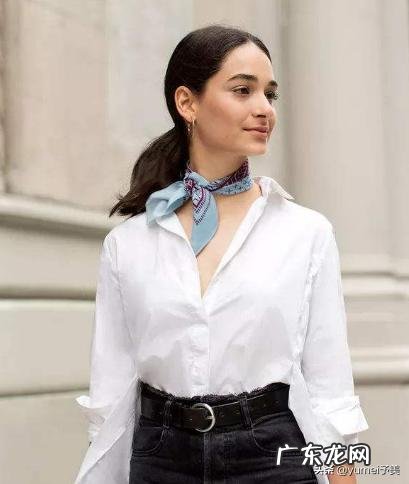 如何用一根丝巾“C位出道”?