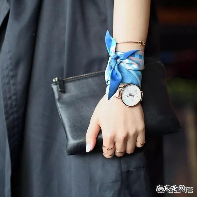 如何用一根丝巾“C位出道”？