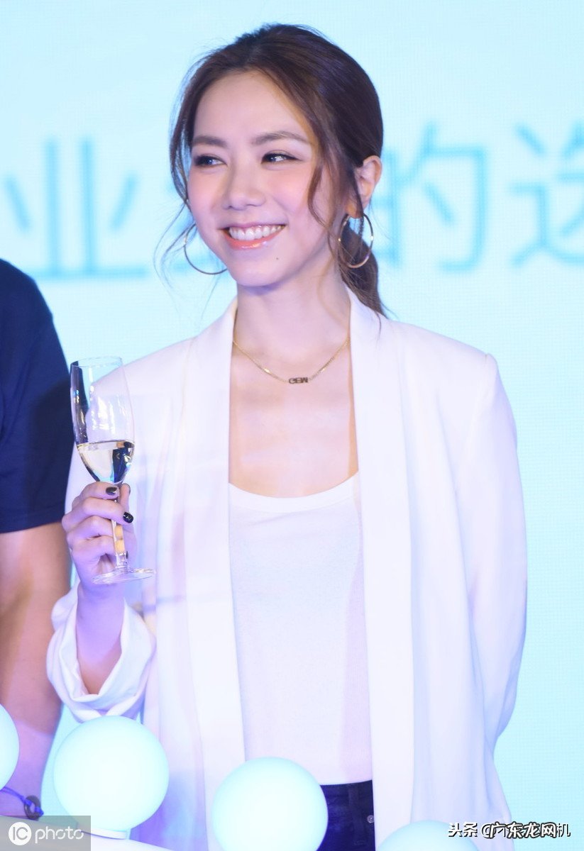 邓紫棋个人简介 邓紫棋个人简历资料是哪里人