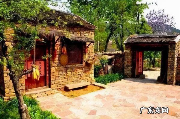 俗语“一户开两门 家里大门多了风水好吗