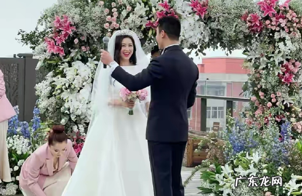 岁朱珠结婚生图被扒小腹隆起孕味十足疑似三月修图太明显 朱珠个人资料简介图片