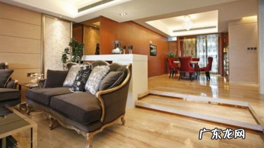 鲁公讲家装 家里客厅有错层台阶风水