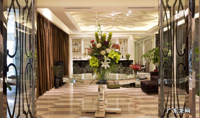 为什么富人代代富 家里大门对着什么风水好