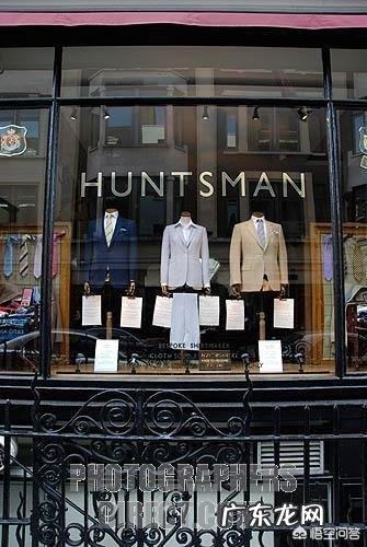 穿西服很时尚,为什么西服袖子上有扣子?