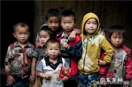 信阳14岁女孩疑因与同学发生口角,深夜跳河自杀,次日凌晨被打捞上岸,已无生命体征,你怎么看?