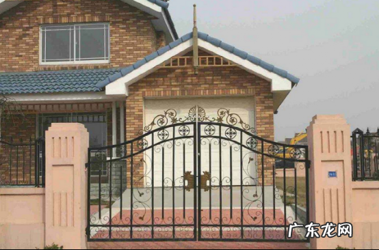 家宅门口切记避开这几种情形 家里大门口正对停车位风水好吗