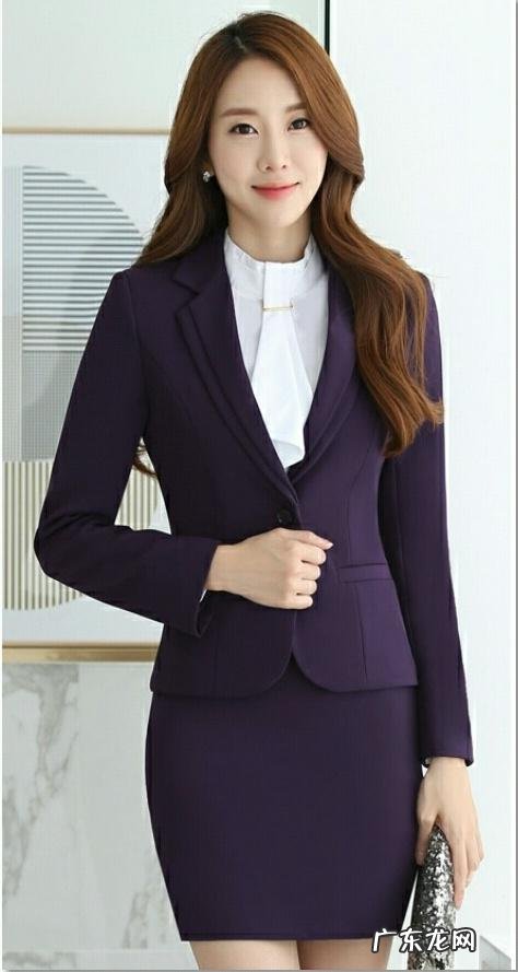 秋冬应该选择哪样的裙子显时髦呢?