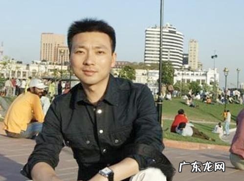 央视新闻联播主播康辉他的故事远比你想象的悲伤 康辉个人资料简介个人简历