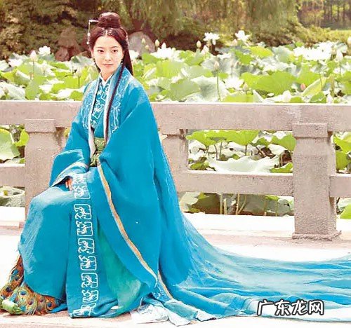 神话相信我不变的真心千年等待有我承诺 美丽的神话歌词