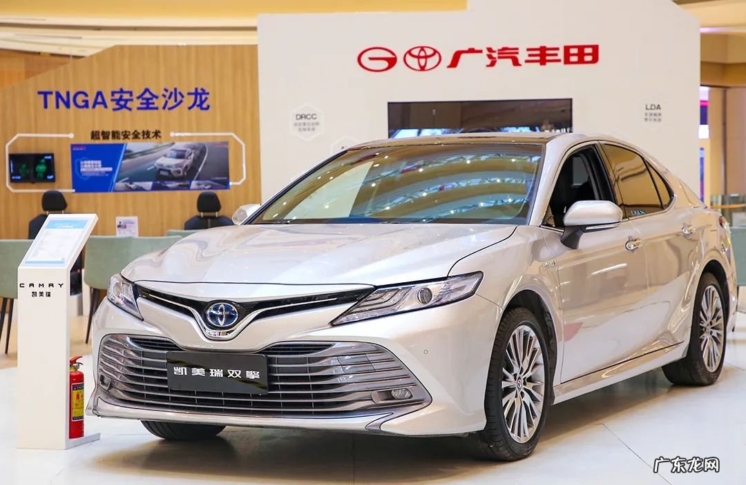 心要多大她才敢开邻居家的追日落 他开着邻居家的追着日落是什么意思