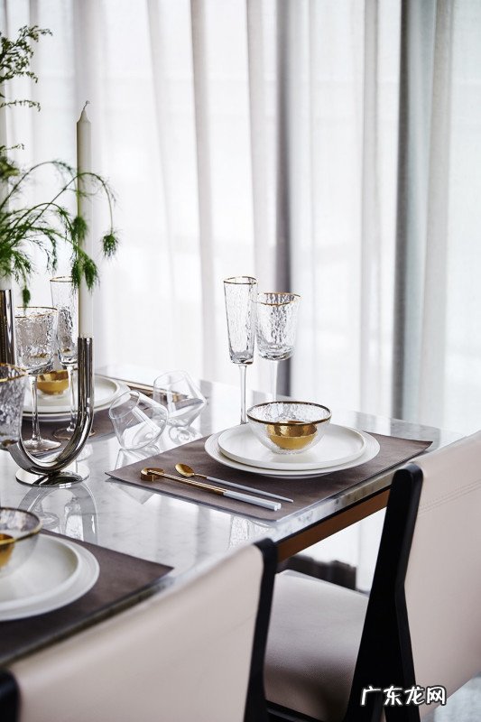 装修那些事之阳台正对大门或厨房风水禁忌 阳台对着办公室风水怎么样