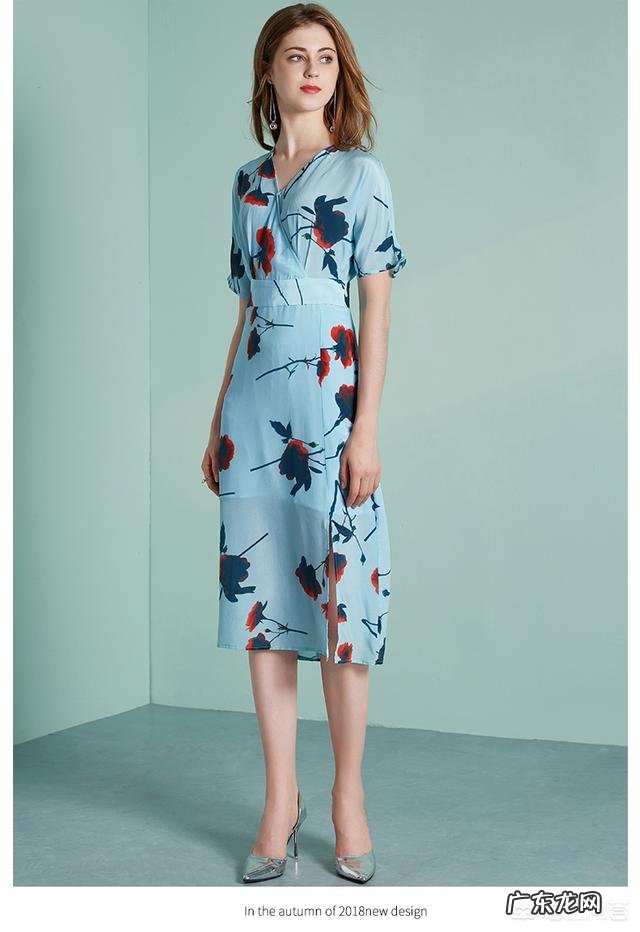 穿连衣裙搭配什么鞋子更时尚?一定要穿高跟鞋么?