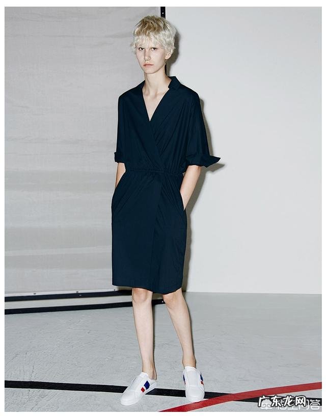 穿连衣裙搭配什么鞋子更时尚?一定要穿高跟鞋么?