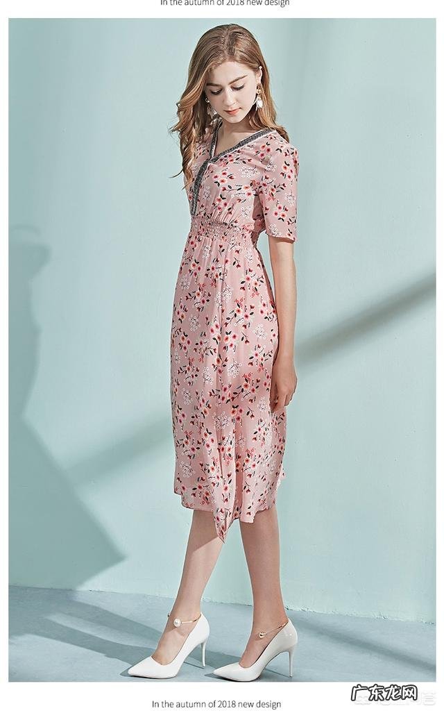 穿连衣裙搭配什么鞋子更时尚?一定要穿高跟鞋么?