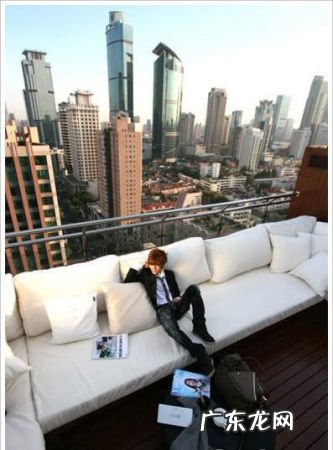 看完郭敬明的人生简史，这是真正的文学土豪金代表 郭敬明个人资料简介