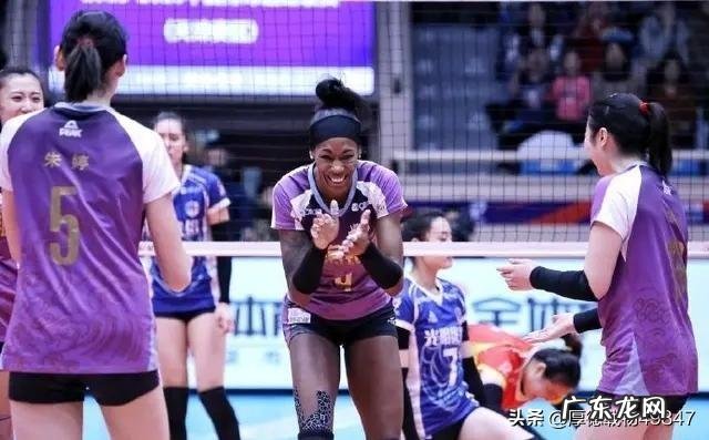 女排总决赛首轮,天津女排仅耗时70分钟便战胜上海,把王之腾都看得静止了,你怎么看?
