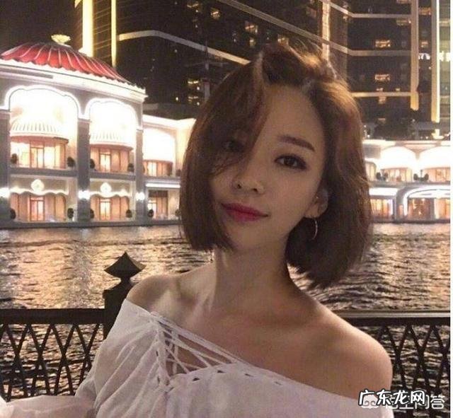 皮肤偏黑的女生染什么颜色的头发比较好?