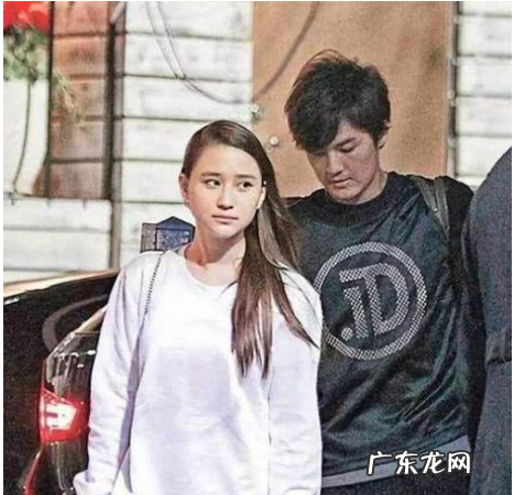 “豪门深闺”何超莲17岁开始恋爱,经历4段恋情,婚姻成谜 何超莲个人资料简介图片