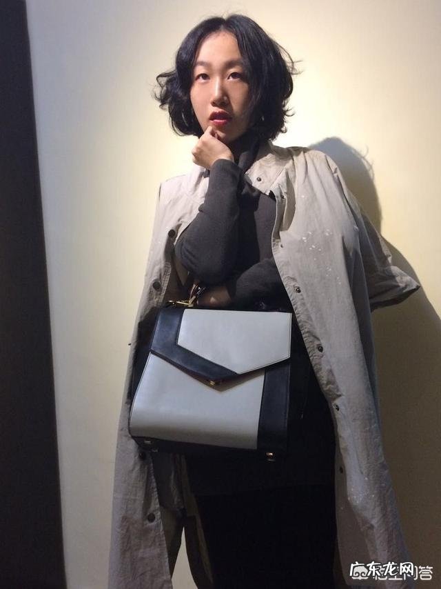 冬季穿迷彩裤应该配什么上衣和外套?